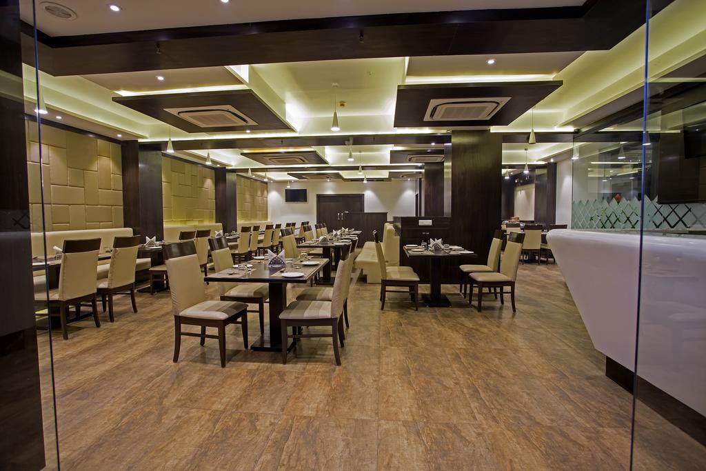 Hotel Ravi Residency Morbi Exterior foto