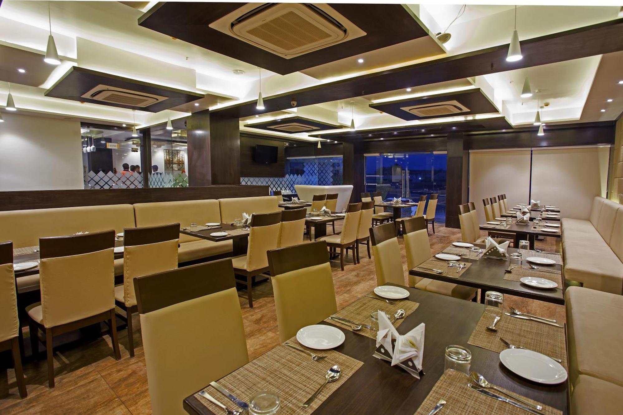 Hotel Ravi Residency Morbi Exterior foto